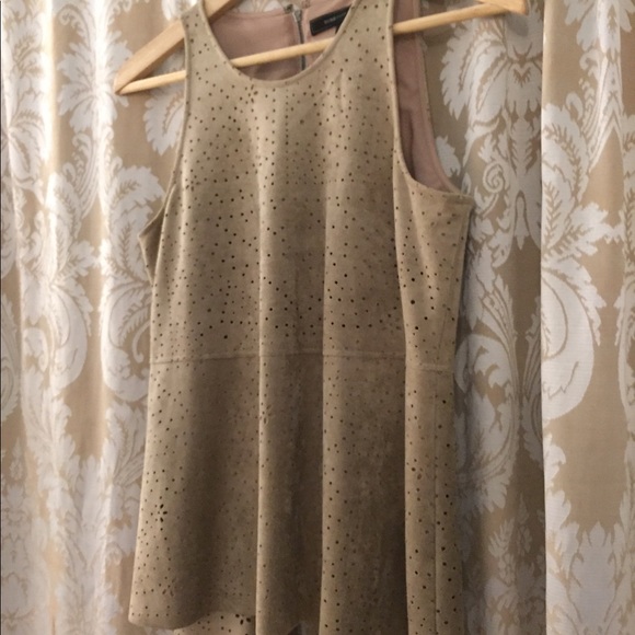 Top - Picture 2 of 5